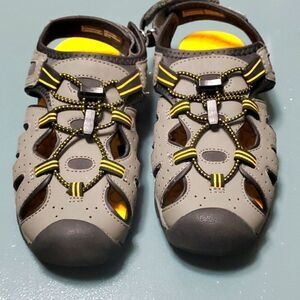 Khombu gray and yellow sandles,  size 2..